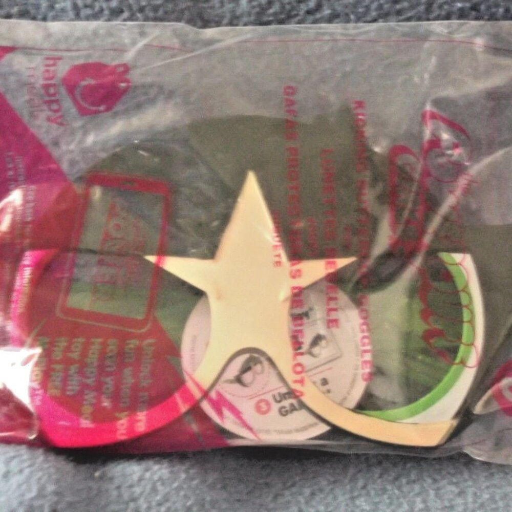 2/$30 MCDONALD'S 2016 PowerPuff Girls Kicking Buttercup Goggles Toy No 6 NIP